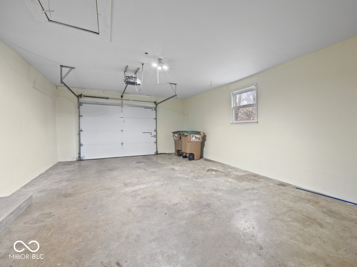 2941 Taylor Road Columbus, IN 47203 - Photo 24 of 30 Gallery Image 24