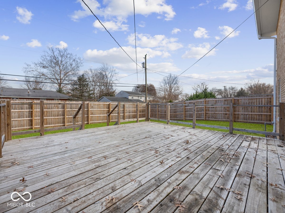 2941 Taylor Road Columbus, IN 47203 - Photo 27 of 30 Gallery Image 27