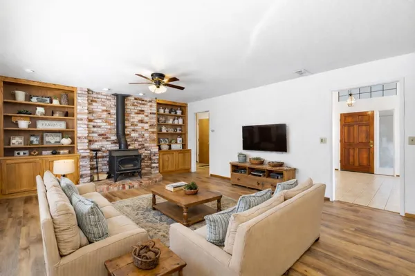 $677,000 | 8711 Fruchtenicht Road, Knights Landing, CA 95645