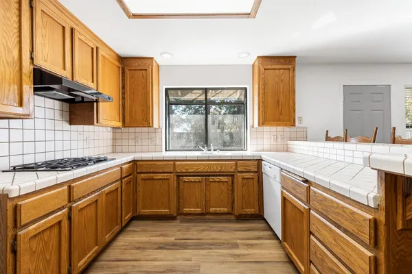 $677,000 | 8711 Fruchtenicht Road, Knights Landing, CA 95645