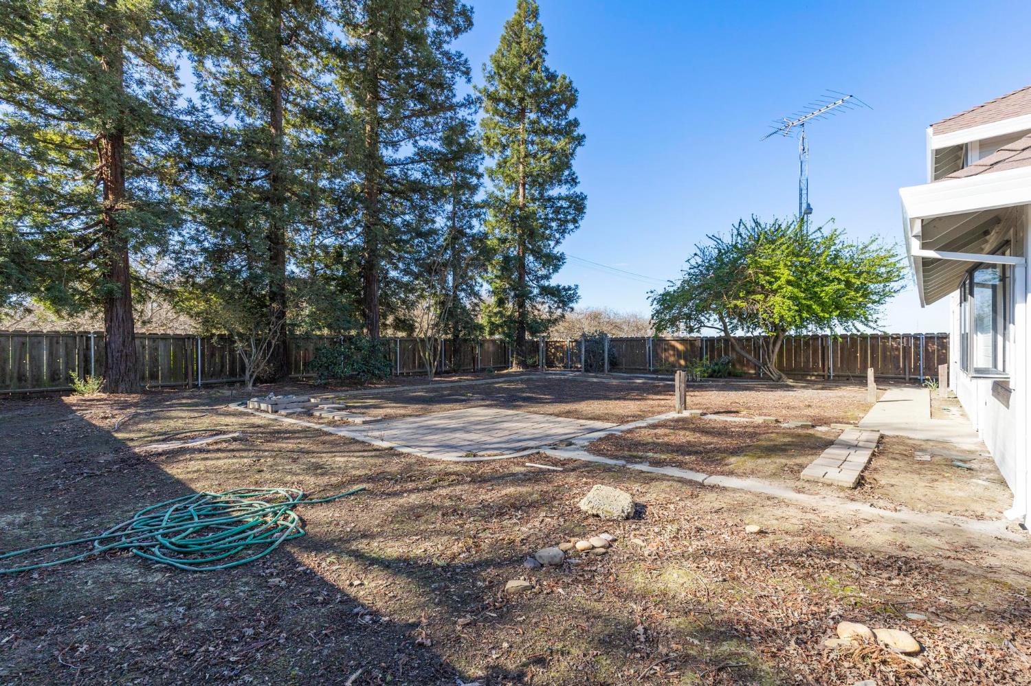 8711 Fruchtenicht Road Knights Landing, CA 95645 - Photo 36 of 44 a view of a backyard
