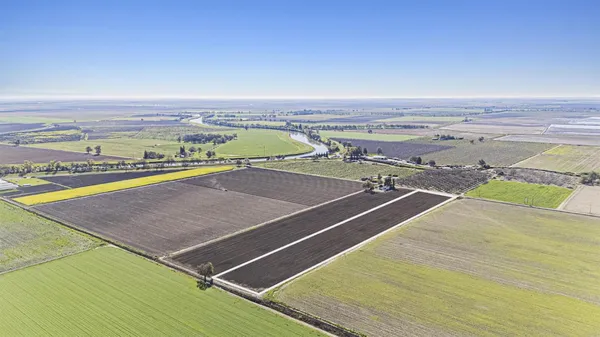 $677,000 | 8711 Fruchtenicht Road, Knights Landing, CA 95645