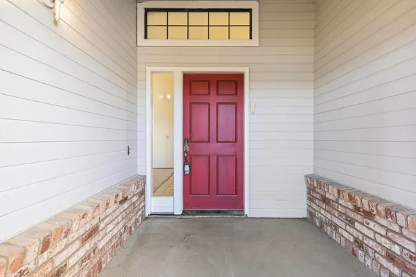 $677,000 | 8711 Fruchtenicht Road, Knights Landing, CA 95645