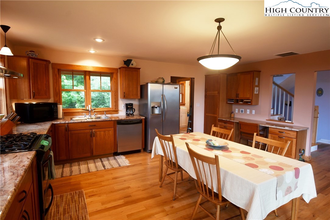 729 Graystone Road Independence, VA 24348 - Photo 12 of 50