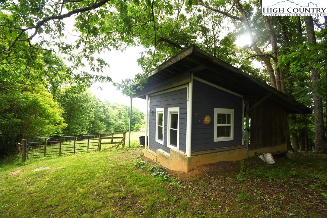 729 Graystone Road Independence, VA 24348 - Photo 40 of 50