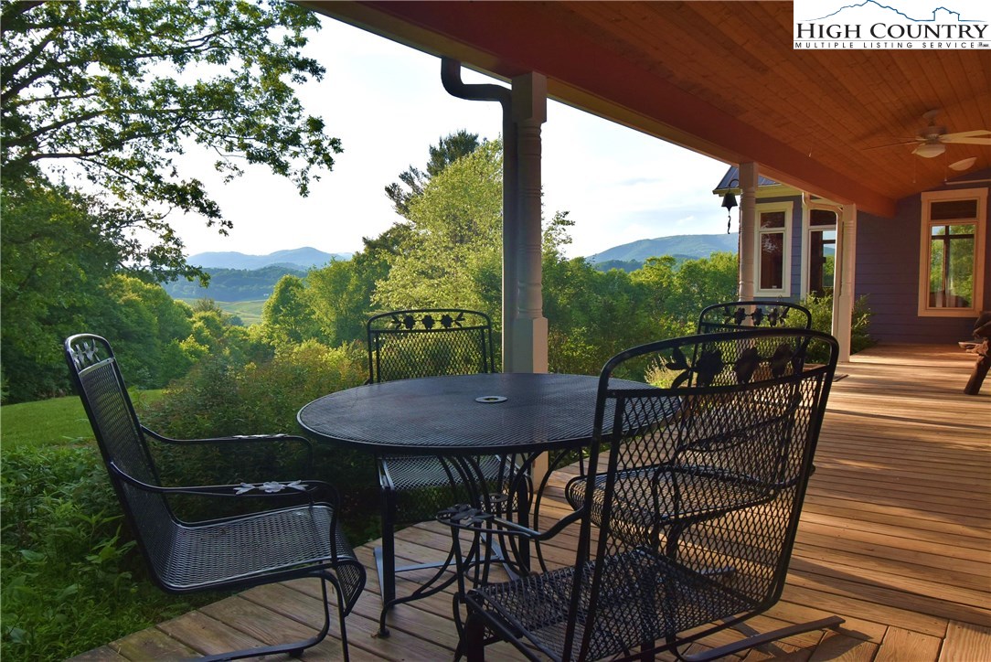 729 Graystone Road Independence, VA 24348 - Photo 6 of 50