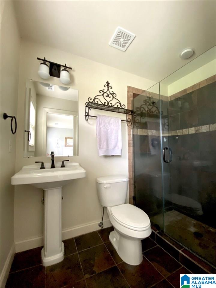 111 Pinehurst Road Trussville, AL 35173 - Photo 10 of 19