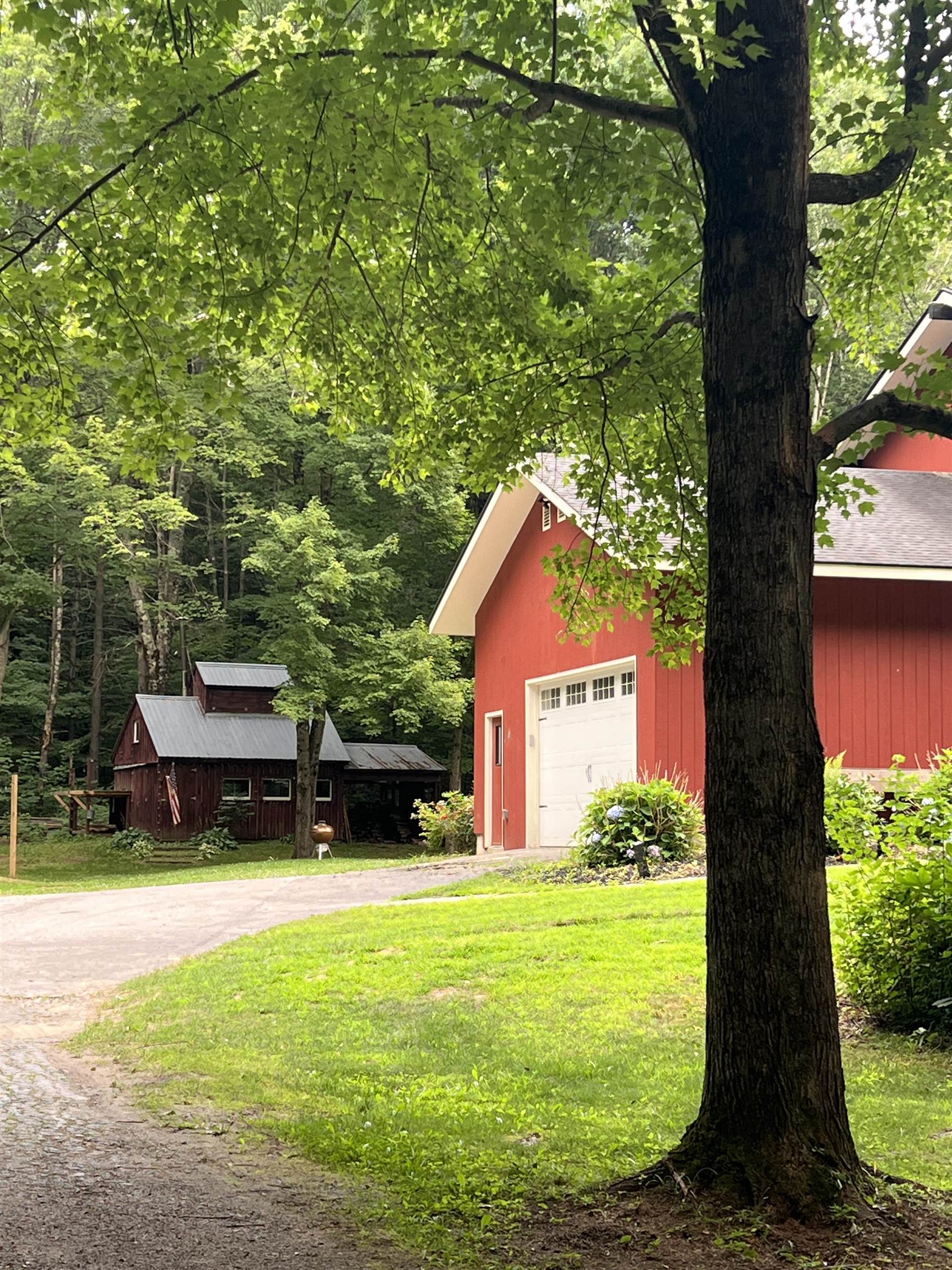 490 Watkins Road Colchester, VT 05446 - Photo 4 of 44