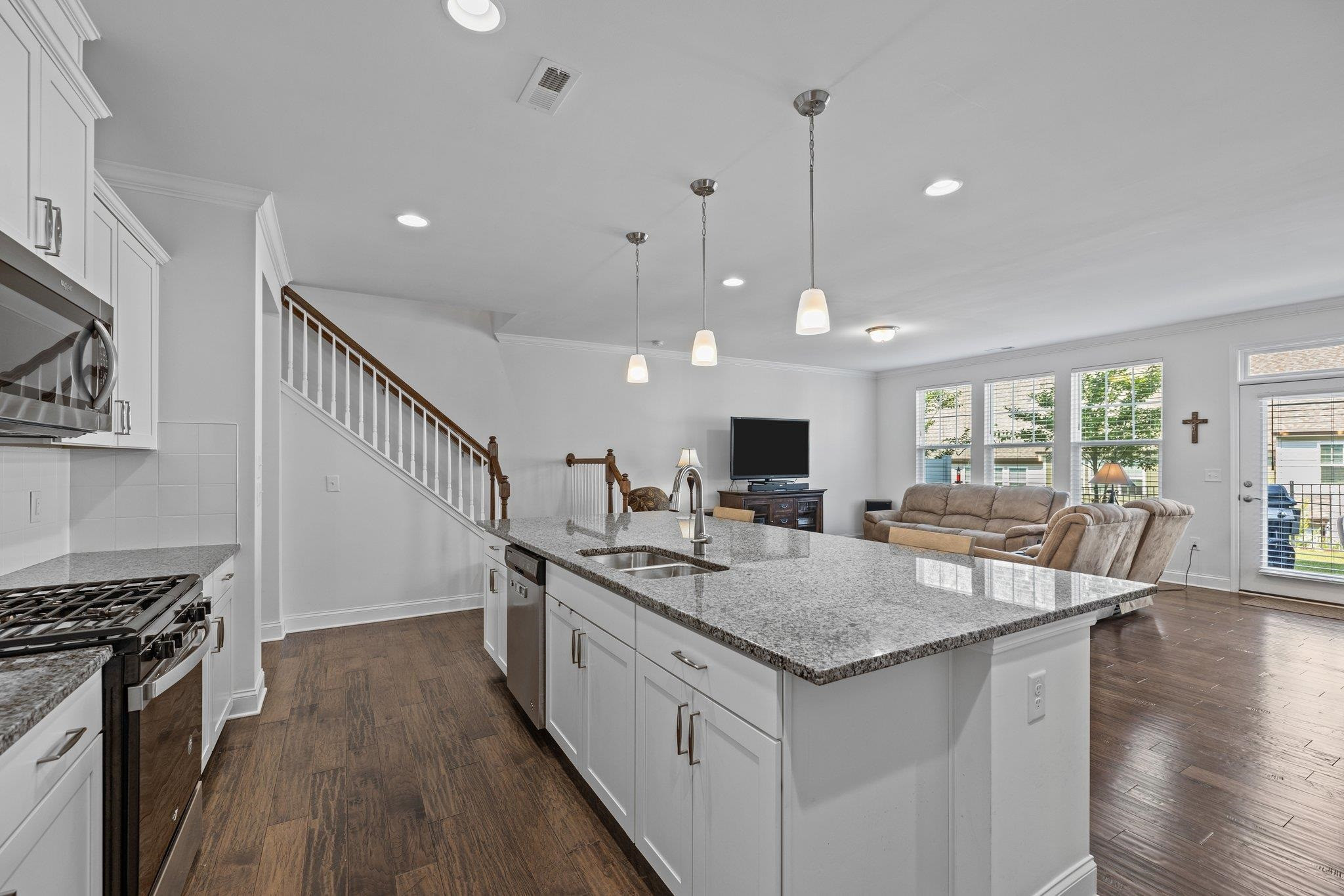 226 Fenella Drive Raleigh, NC 27606 - Photo 11 of 50 Photo 11