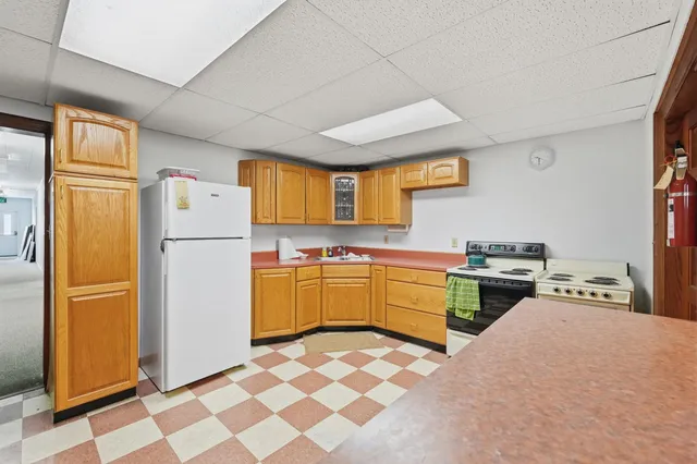 $169,900 | 128 Michigan Avenue, Corunna, IN 46730