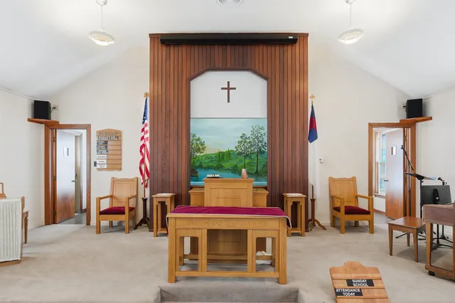 $169,900 | 128 Michigan Avenue, Corunna, IN 46730