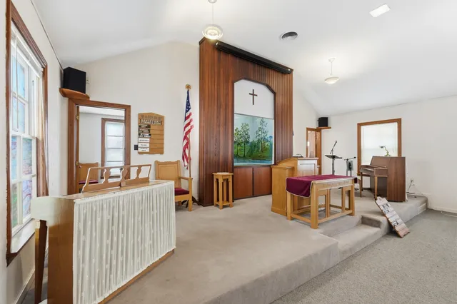 $169,900 | 128 Michigan Avenue, Corunna, IN 46730