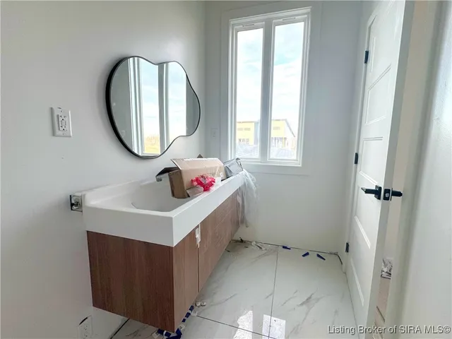 $834,933 | 1020 Ridgeview Drive, Jeffersonville, IN 47130