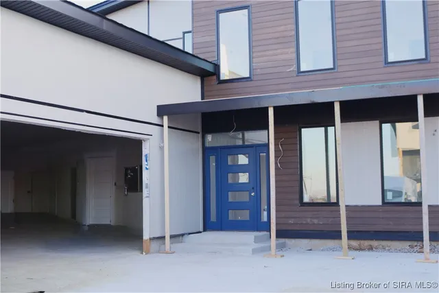 $834,933 | 1020 Ridgeview Drive, Jeffersonville, IN 47130