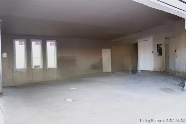 $834,933 | 1020 Ridgeview Drive, Jeffersonville, IN 47130