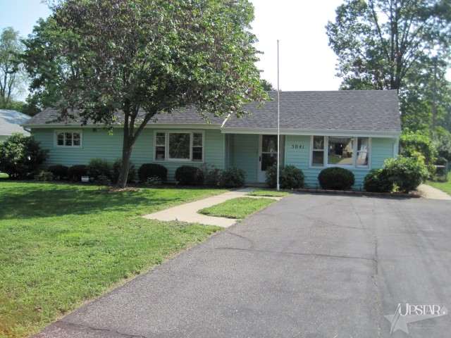 5041 Tyrone Road Fort Wayne, IN 46809 - Photo 1 of 27