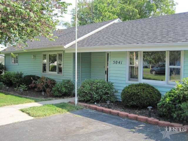 5041 Tyrone Road Fort Wayne, IN 46809 - Photo 2 of 27