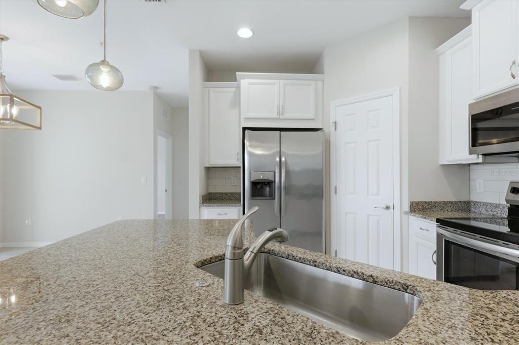 4304 Expedition Way, Unit 105 Osprey, FL 34229 - Photo 19 of 68