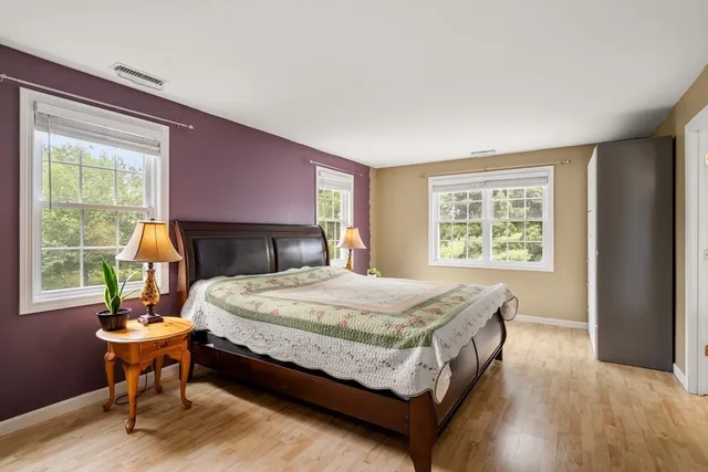 $770,000 | 5 Equestrian Lane, Chelmsford, MA 01824