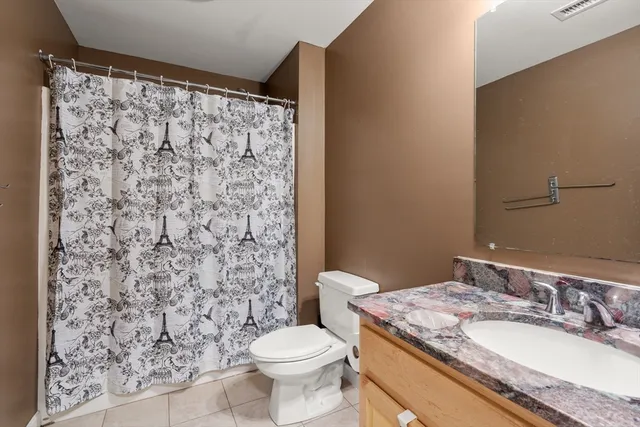 $770,000 | 5 Equestrian Lane, Chelmsford, MA 01824