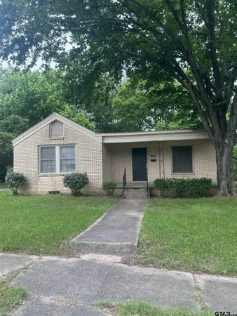 $1,300 | 902 West 5th Street, Tyler, TX 75701