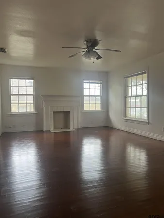 $1,300 | 902 West 5th Street, Tyler, TX 75701