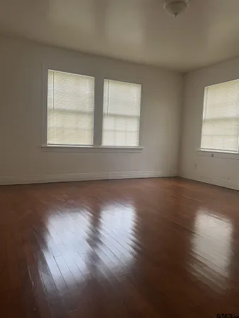 $1,300 | 902 West 5th Street, Tyler, TX 75701