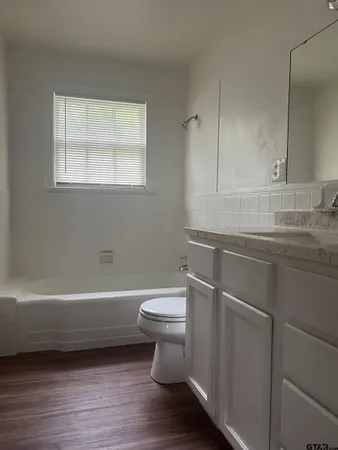 $1,300 | 902 West 5th Street, Tyler, TX 75701