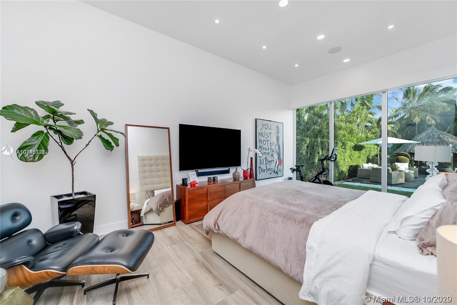 1300 Cleveland Road Miami Beach, FL 33141 - Photo 13 of 29