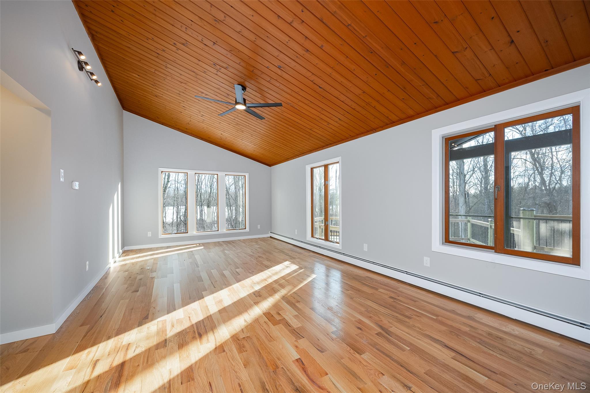 261 Freedom Road Pleasant Valley, NY 12569 - Photo 16 of 50