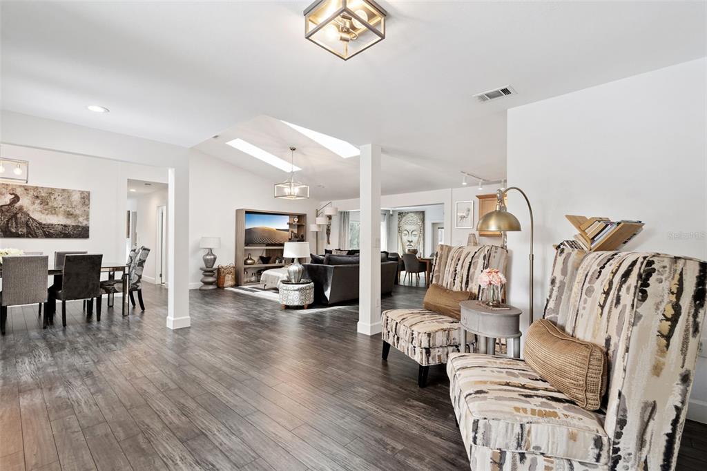 298 Lake Markham Road Sanford, FL 32771 - Photo 5 of 68