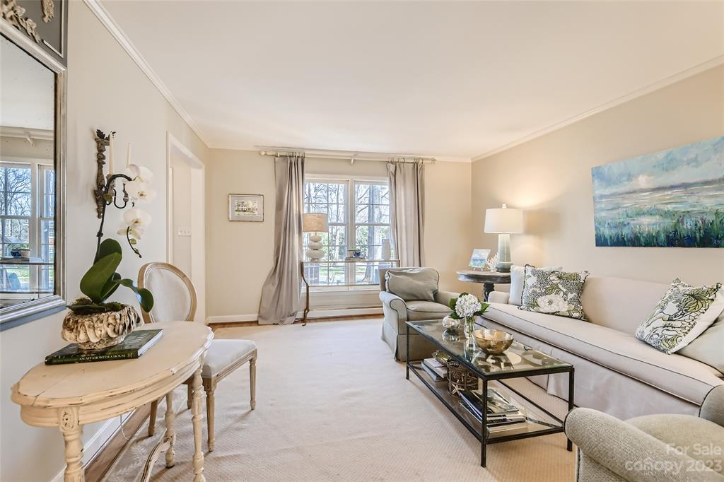 6040 Gate Post Road Charlotte, NC 28211 - Photo 14 of 28 Gallery Image 14