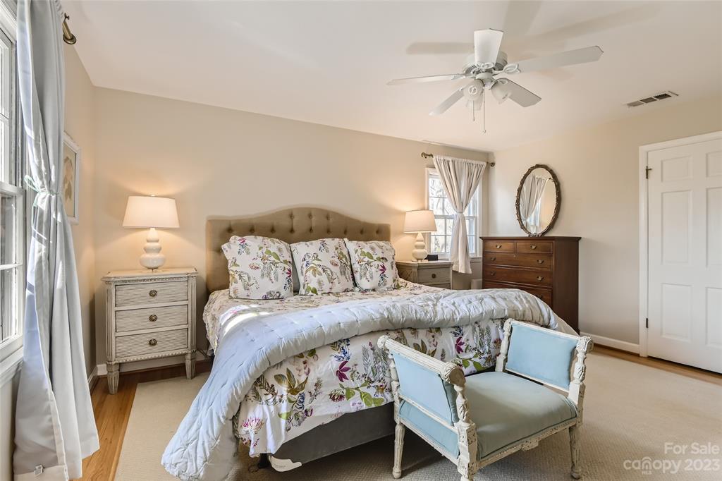 6040 Gate Post Road Charlotte, NC 28211 - Photo 18 of 28 Gallery Image 18