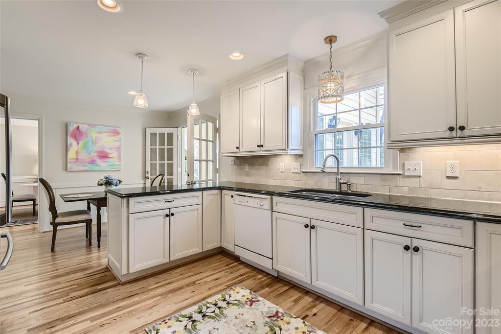 6040 Gate Post Road Charlotte, NC 28211 - Photo 8 of 28 Gallery Image 8