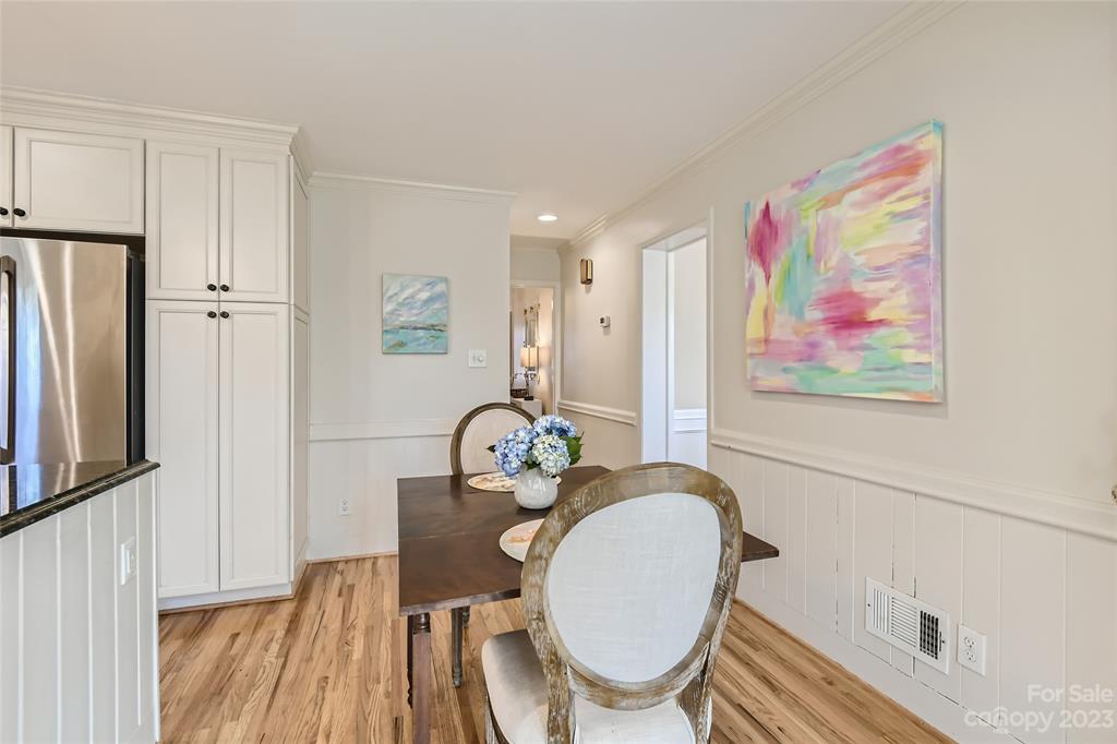6040 Gate Post Road Charlotte, NC 28211 - Photo 9 of 28 Gallery Image 9