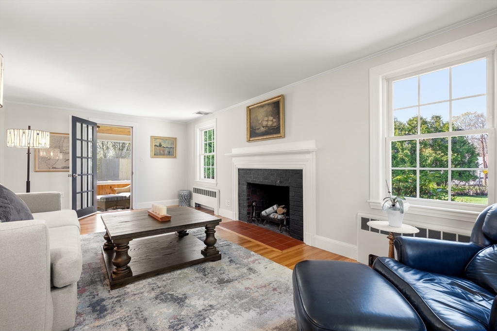 12 Cox Road Winchester, MA 01890 - Photo 5 of 41