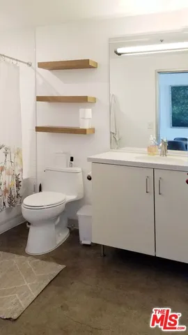 $3,300 | 1855 Industrial Street, Unit 611, Los Angeles, CA 90021