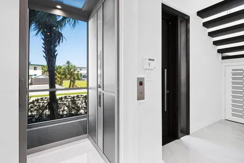 $2,899,000 | 2880 North Ocean Drive, Hollywood, FL 33019