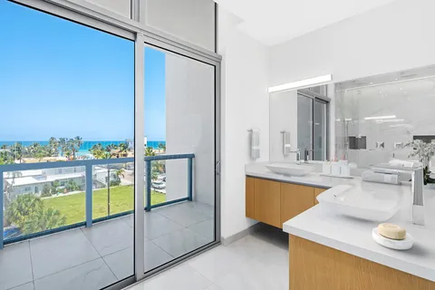 $2,899,000 | 2880 North Ocean Drive, Hollywood, FL 33019