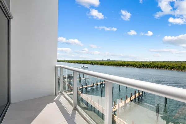$2,899,000 | 2880 North Ocean Drive, Hollywood, FL 33019