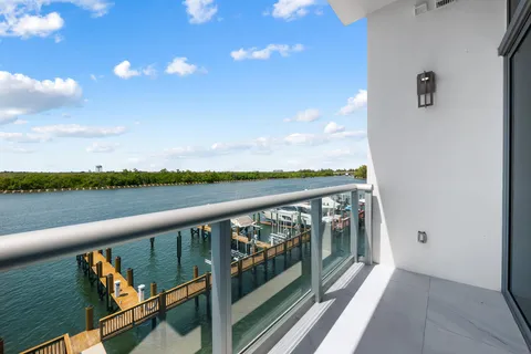 $2,899,000 | 2880 North Ocean Drive, Hollywood, FL 33019
