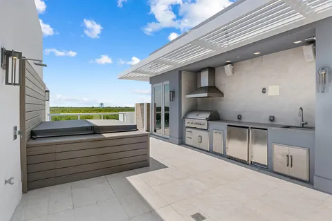 $2,899,000 | 2880 North Ocean Drive, Hollywood, FL 33019