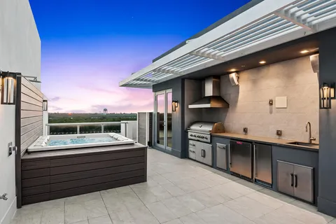 $2,899,000 | 2880 North Ocean Drive, Hollywood, FL 33019