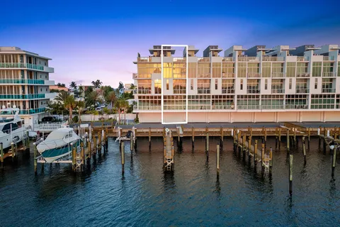 $2,899,000 | 2880 North Ocean Drive, Hollywood, FL 33019