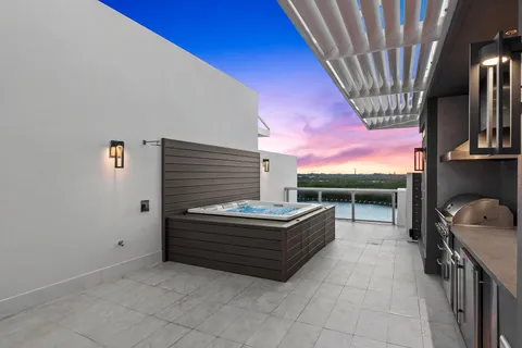 $2,899,000 | 2880 North Ocean Drive, Hollywood, FL 33019