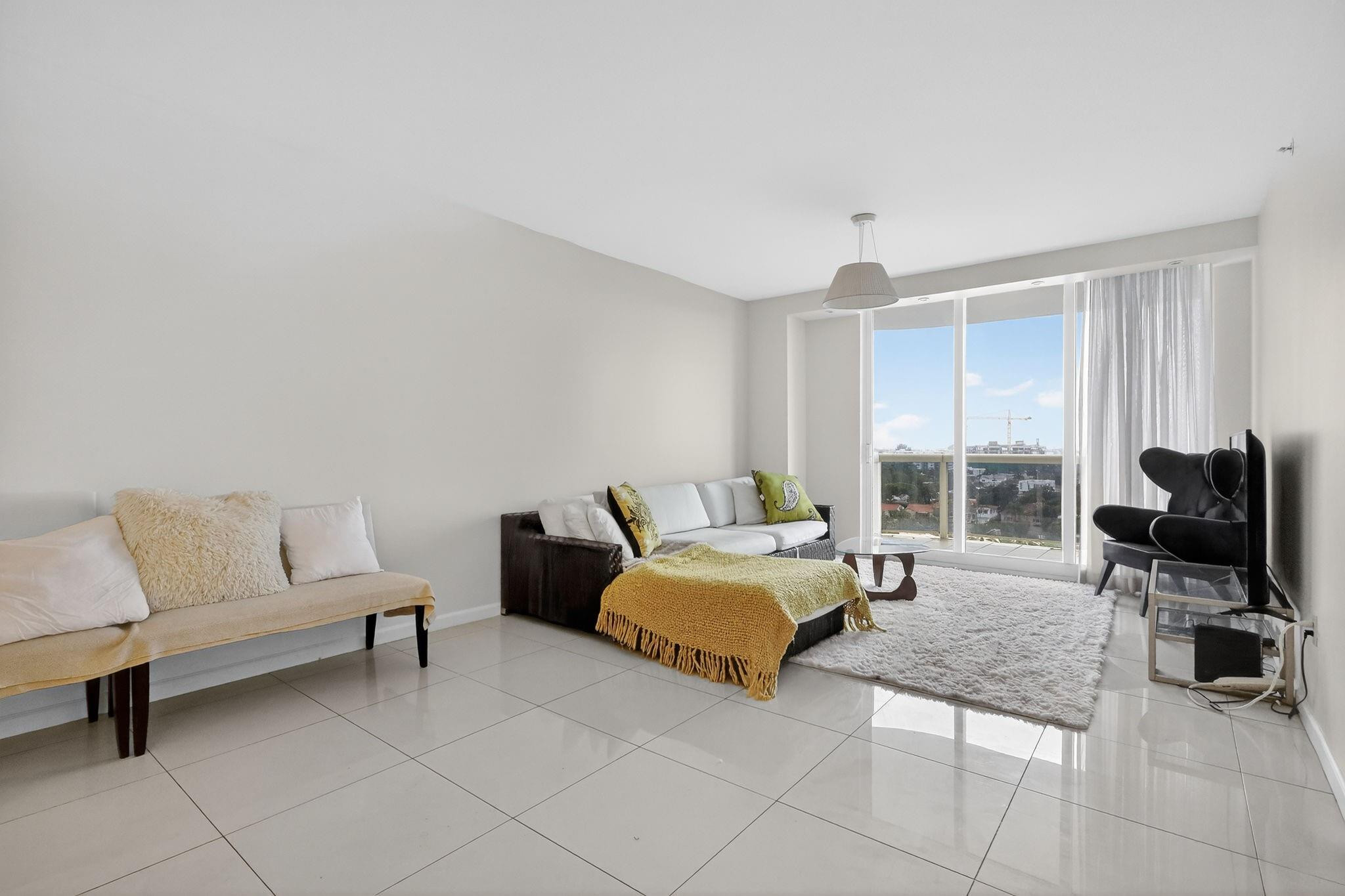 9595 Collins Avenue, Unit N8F Surfside, FL 33154 - Photo 9 of 48 Photo 6