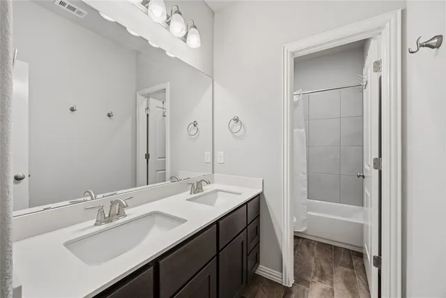 $599,000 | 7805 Turnback Ledge Trail, Lago Vista, TX 78645