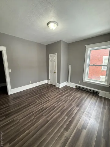 $2,000 | 60 Carroll Street, Unit C3, Poughkeepsie, NY 12601