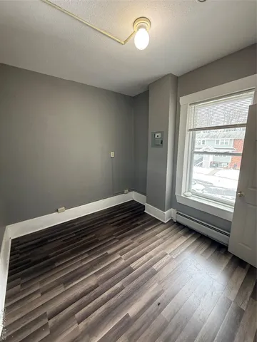 $2,000 | 60 Carroll Street, Unit C3, Poughkeepsie, NY 12601