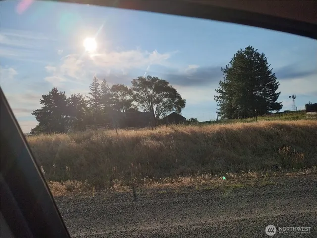 $100,950 | 39680 Bluestem Road East, Davenport, WA 99122